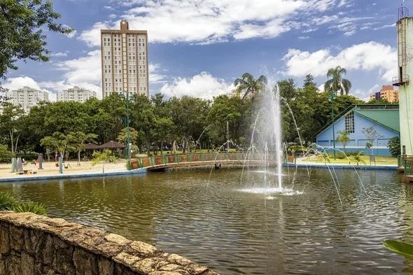 Imagem de lago no Parque Santos Dumont