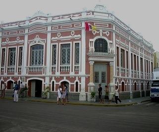 ônibus saindo da Rodoviária de Fortaleza para Sobral